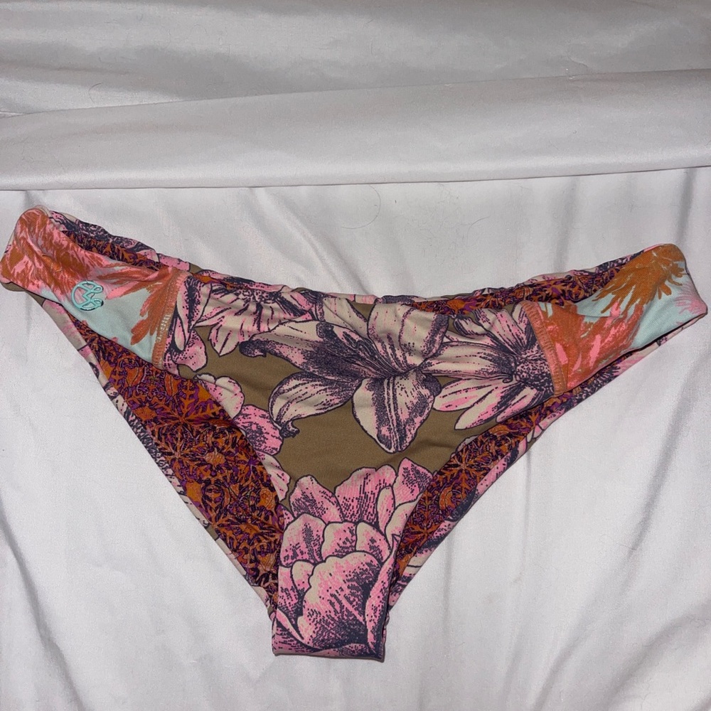 Maaji Full Coverage Reversible Bottoms - image 1